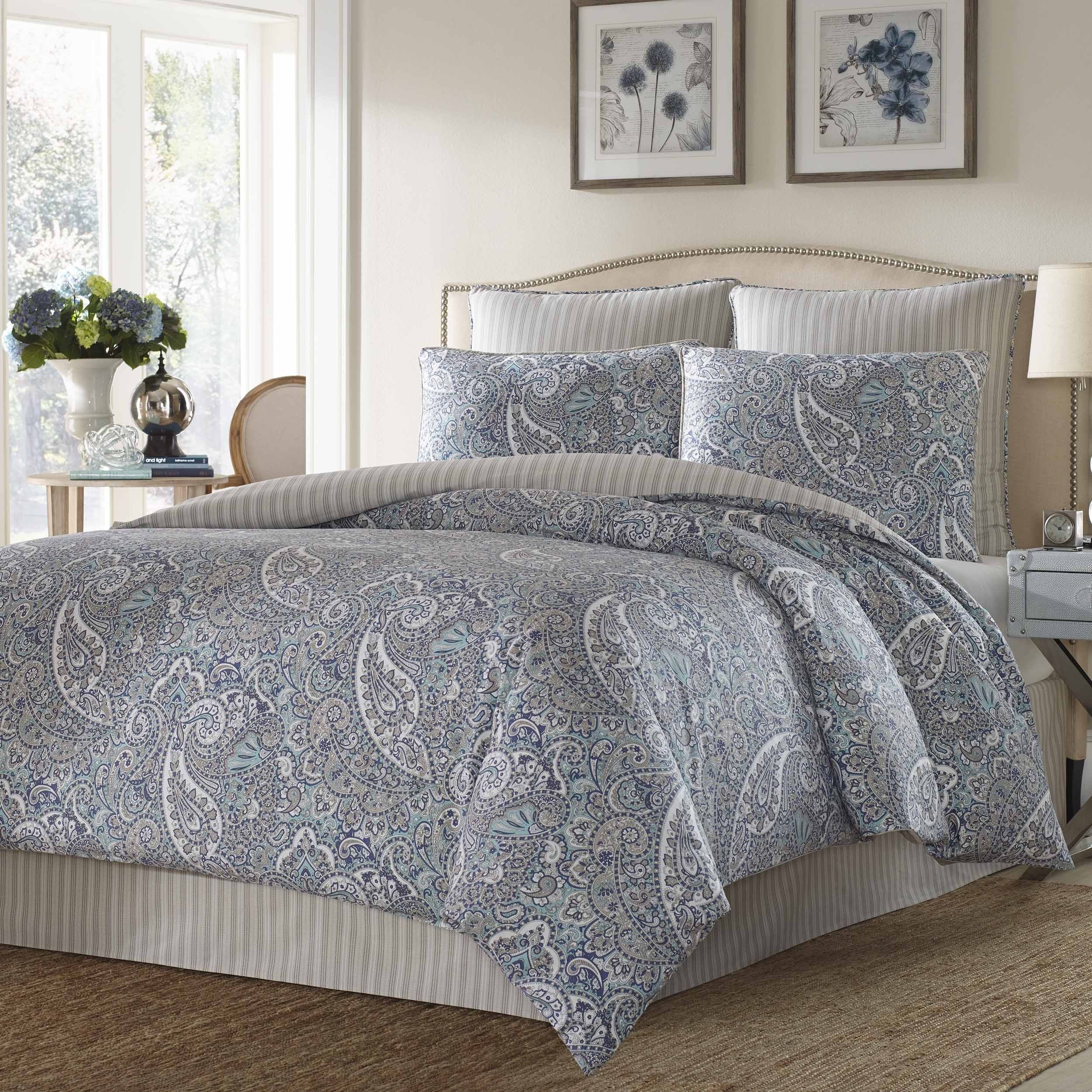 Light Blue Bedroom Set Beautiful Give Your Room A Stunning Finishing touch when You Dress Up