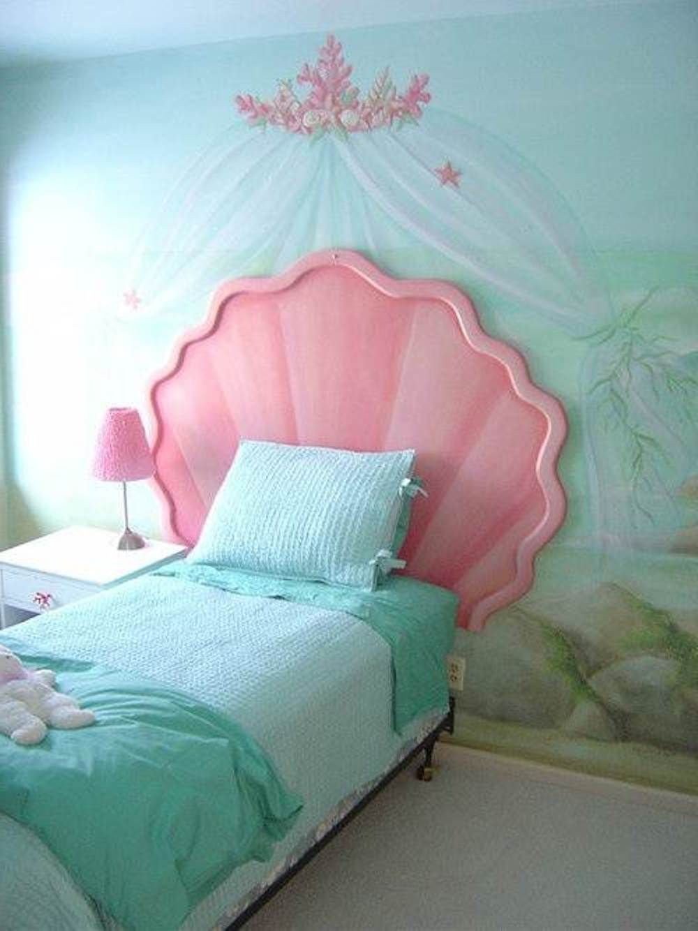 Little Mermaid Bedroom Decor Elegant Howard Bragman S Contemporary Laurel Canyon Home — House