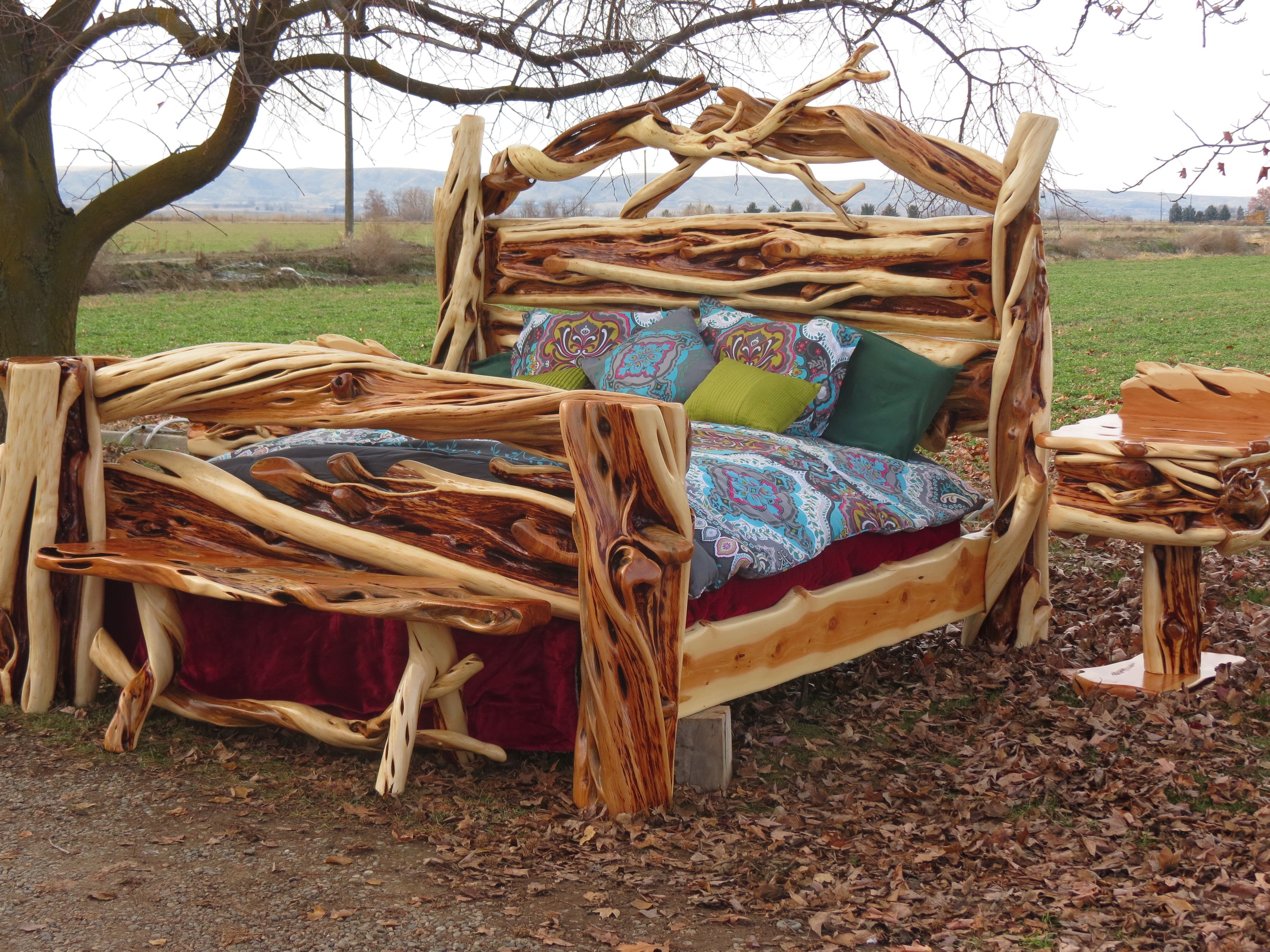 Log King Size Bedroom Set Lovely the Twists and Curves Of This Gorgeous King Slab Juniper Log