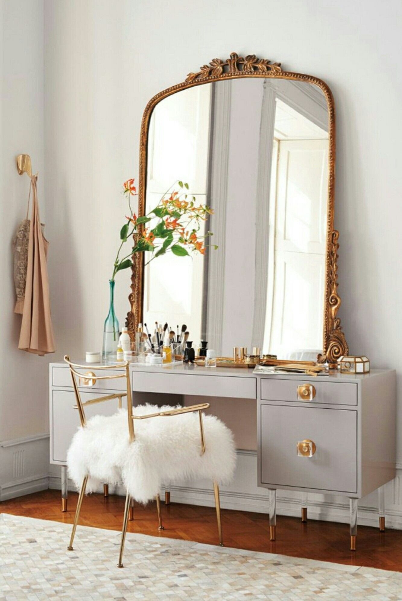 Make Up Vanity for Bedroom Awesome Pin by Loren Hope On Interiors