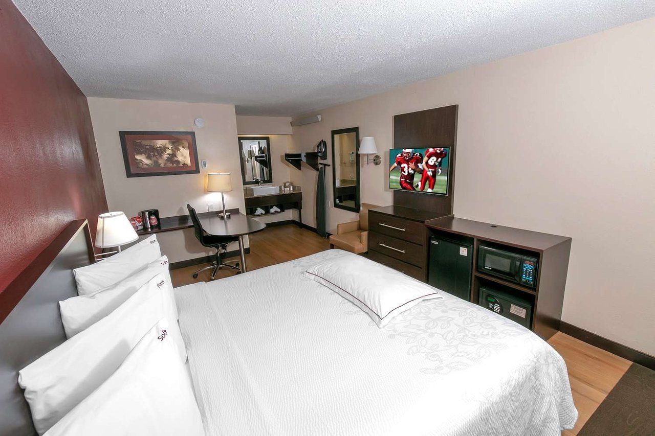 Monster High Bedroom Set Best Of Red Roof Plus Washington Dc Rockville $56 $Ì¶8Ì¶5Ì¶ Prices