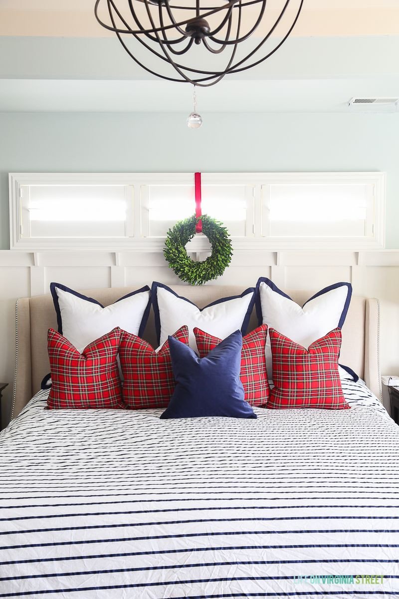 Red and Blue Bedroom Best Of Christmas Master Bedroom