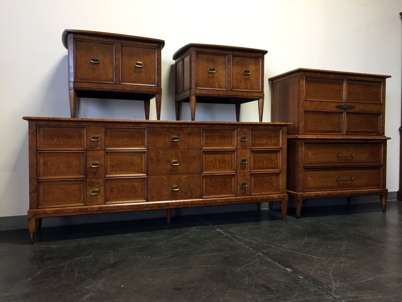 Regency Furniture Bedroom Set Elegant sold Out Henredon Sequent Mid Century Burl Wood Bedroom Set