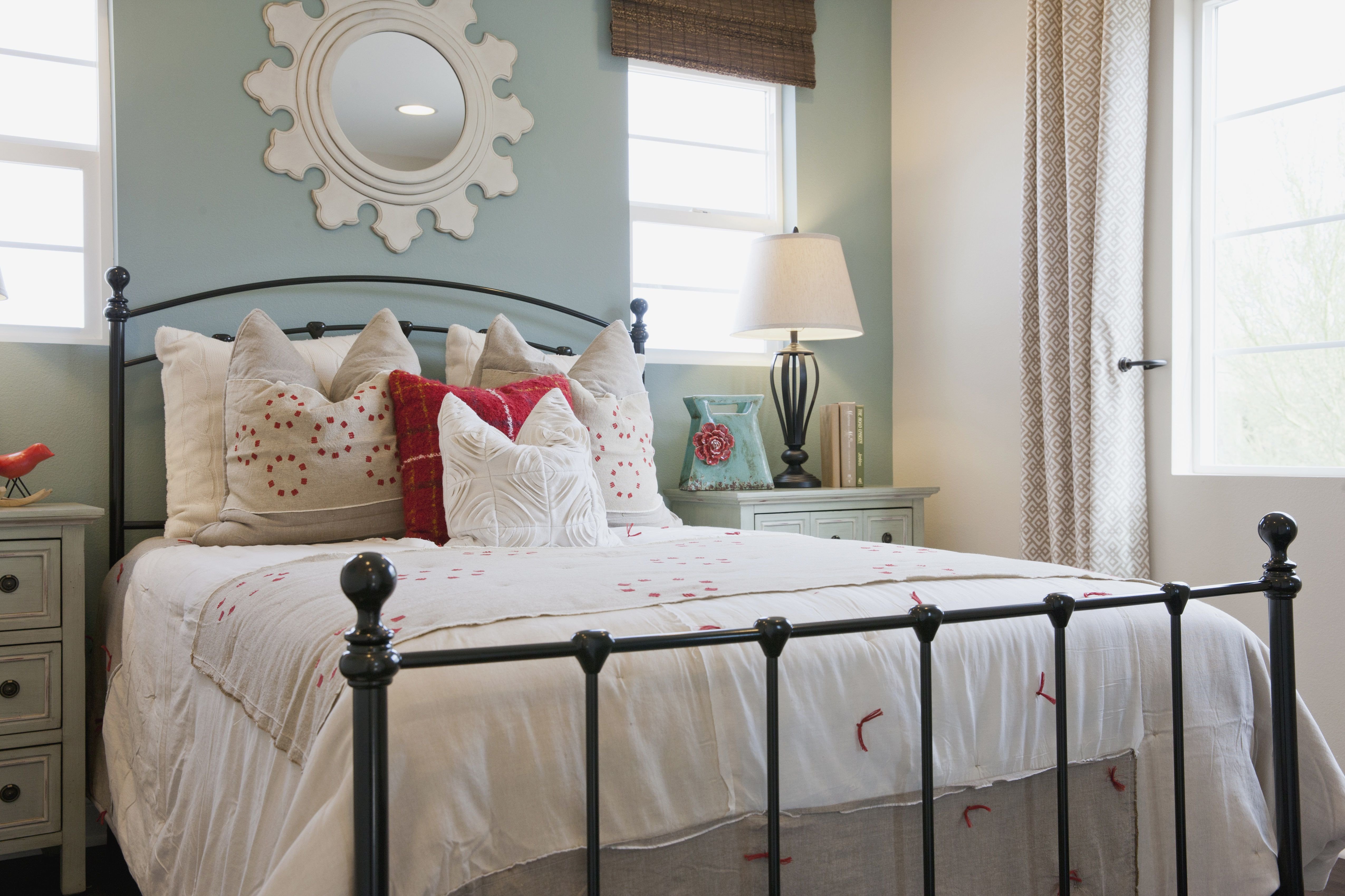 Shabby Chic Bedroom Decor Inspirational S and Tips for Decorating A Shabby Chic Bedroom