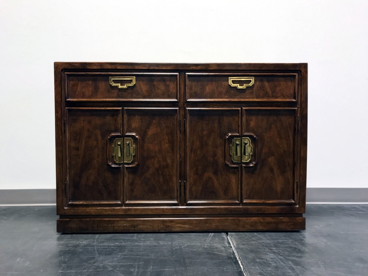 Vintage Thomasville Bedroom Furniture Awesome sold Out Thomasville Mystique asian Chinoiserie Buffet Sideboard Credenza