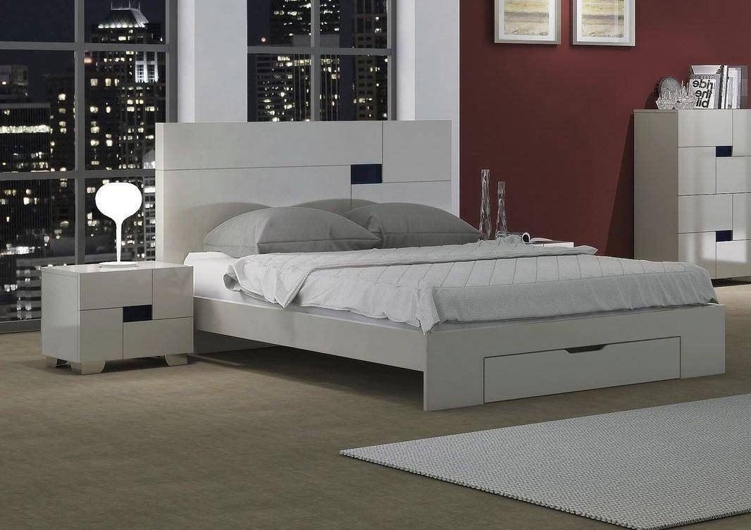 White Lacquer Bedroom Set Awesome Contemporary Light Gray Lacquer Storage Queen Bedroom Set