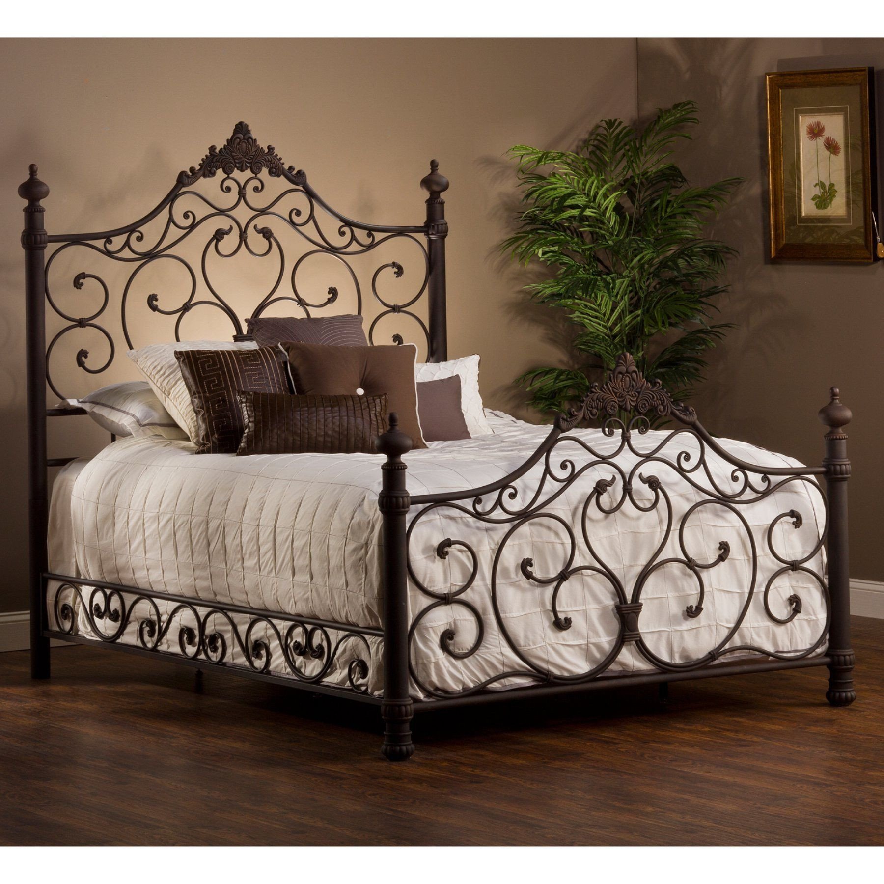 Wrought Iron Bedroom Set Inspirational Hillsdale Baremore Mansion Bed Hl3672